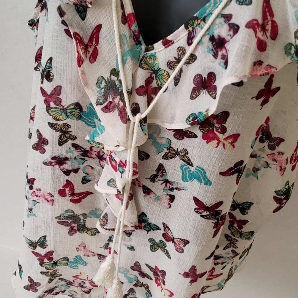 No Boundaries Butterfly Tank